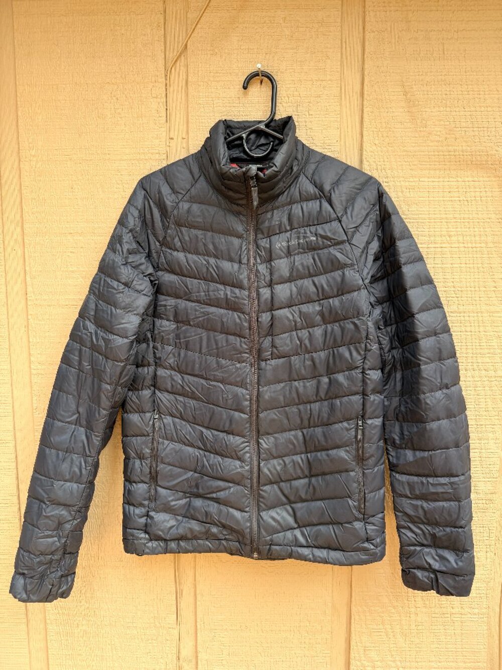 Black Diamond Mens Down Jacket (700fill Hyperdry)